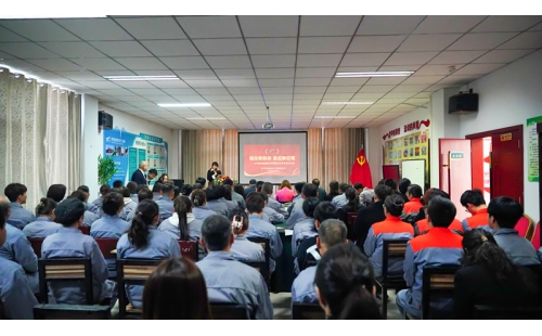 乘風(fēng)破浪啟新程，誓言鏗鏘擔(dān)使命 &mdash;&mdash; 銀川伊百盛管理層履職宣誓暨目標(biāo)責(zé)任簽訂儀式圓滿舉行